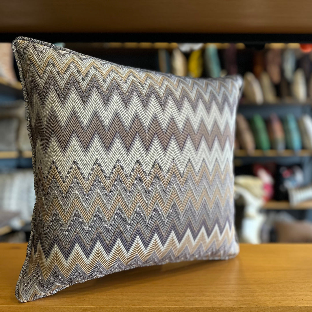 chevron-207